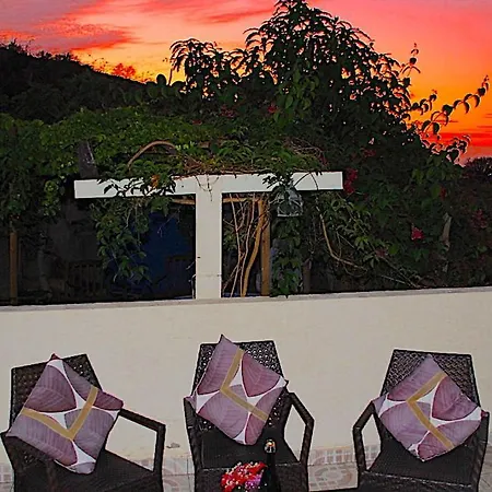 Las Vistas Jardin Jacuzzi Los Cristianos